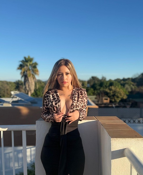 Cristal me gusta complacer