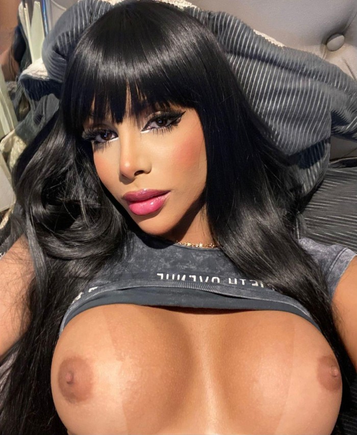 COLOMBIANA SUPER COMPLACIENTE Y MUY FIESTERA