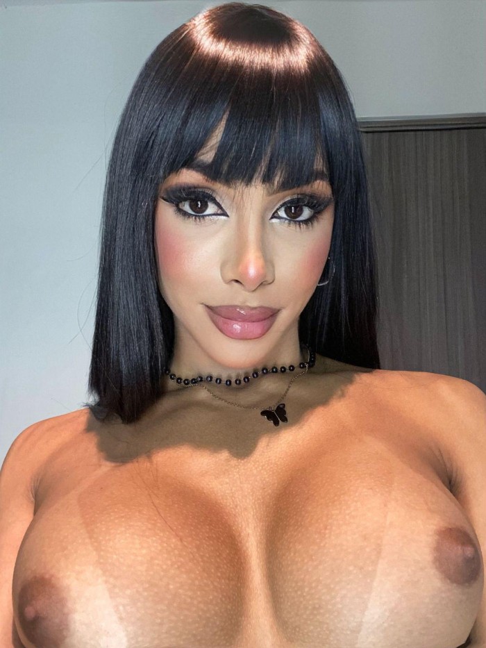 COLOMBIANA SUPER COMPLACIENTE Y MUY FIESTERA