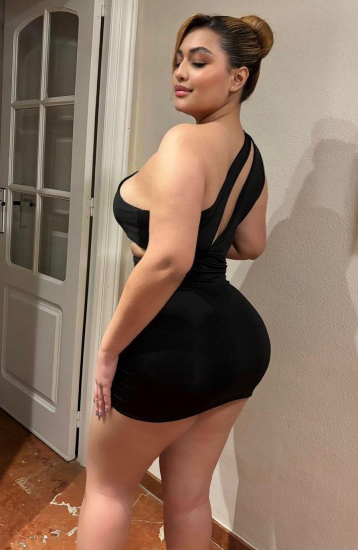 Vengo cargada de más placer que podrías soportar