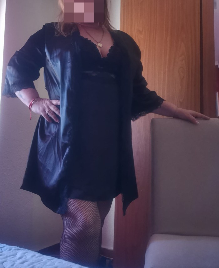 RICA MADURITA DIVORCIADA COÑO CALIENTITO . VISÍTAM