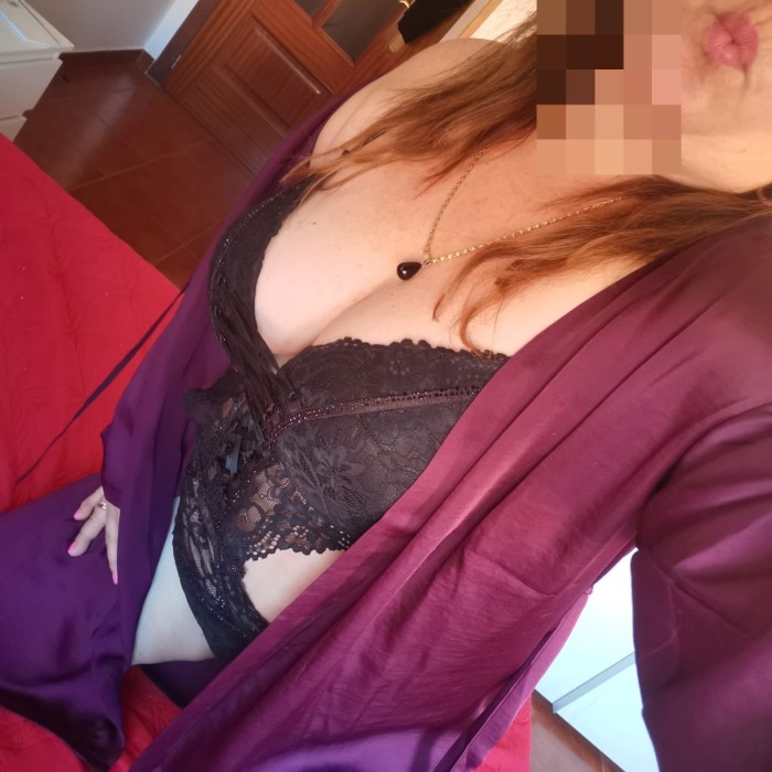 RICA MADURITA DIVORCIADA COÑO CALIENTITO . VISÍTAM