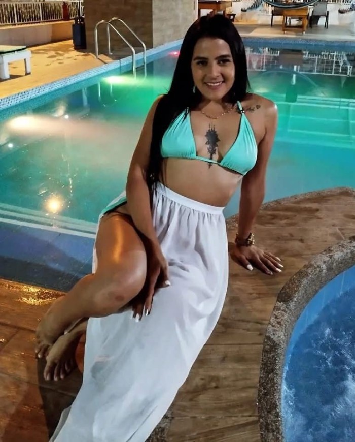 !! ESPECTACULAR !! MARIANA JOVEN GUAPISIMA EN PUERTO DEL CARMEN !!