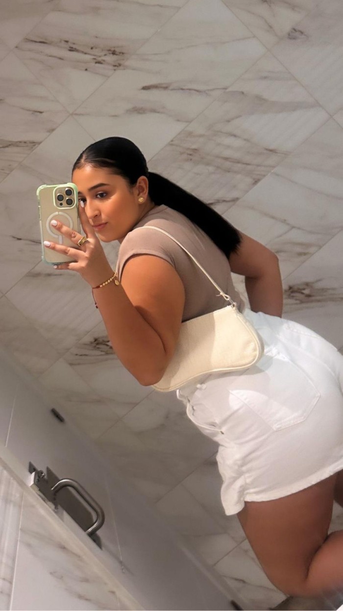 ESCORT COLOMBIANA ARDIENTE FIESTERA NOVEDAD