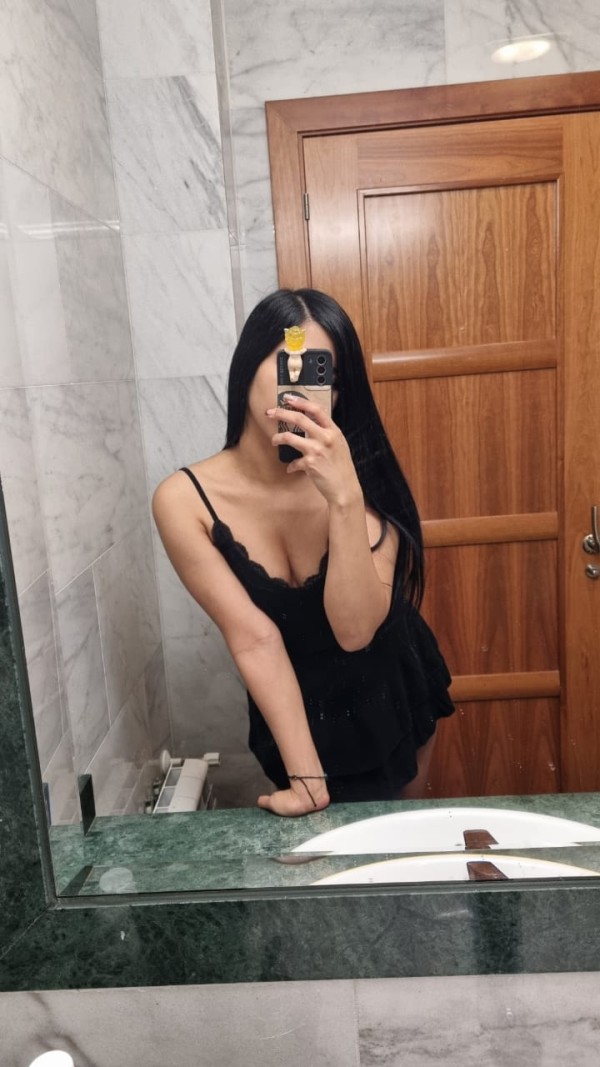 ABRIL TU COMPAÑIA IDEAL EN SALOU