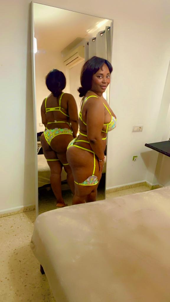 MULATITA MUY SABROSA, COMPLETITA EN TODO!