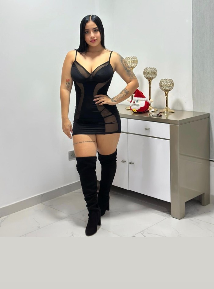 SEXY CHIQUILLA DE CURVAS FOGOSAS CACHONDA FIESTERA UNICA NOVEDAD