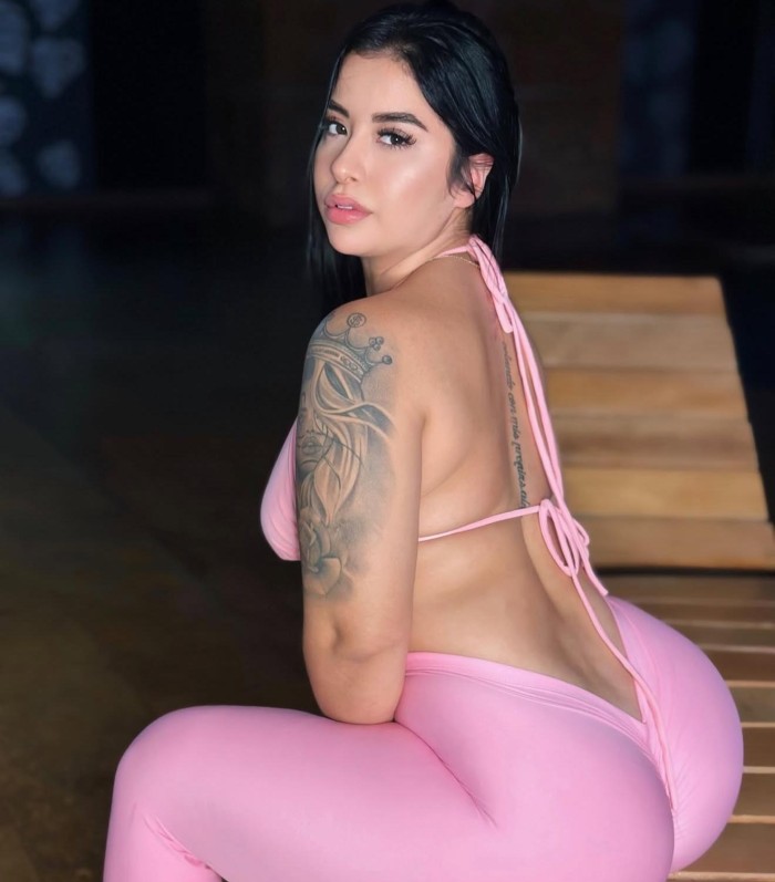 SEXY CHIQUILLA DE CURVAS FOGOSAS CACHONDA FIESTERA UNICA NOVEDAD