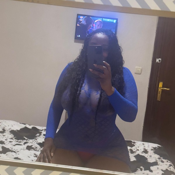 Mulata colombiana fiestera a tope experta en su tr