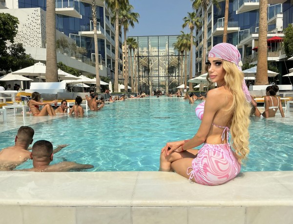 Diva XXL trans femenina bisexual parejas fiestas