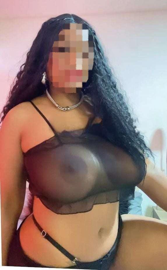 MORENA MADURITA LATINA SALIDAS A GIBRALTAR