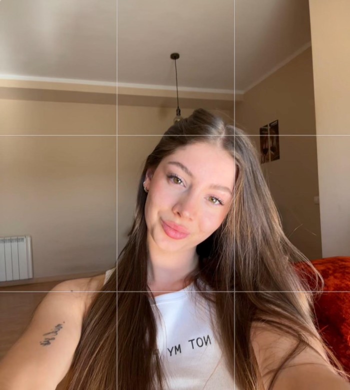 DIANA / ESPAÑOLA/ 20 AÑOS/ TRATO DE NOVIO