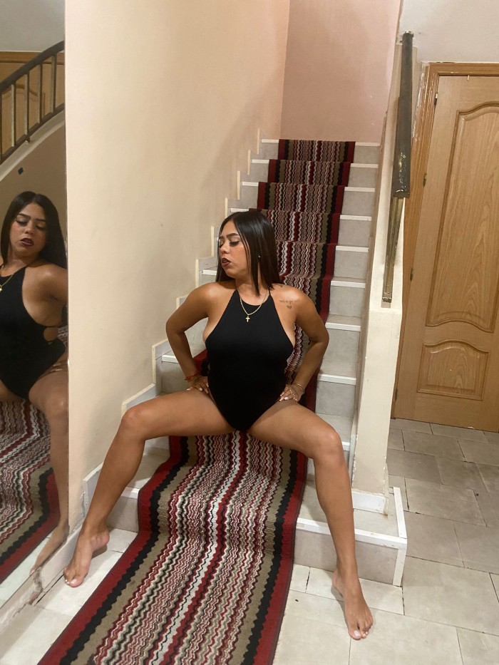 Venezolana ven y te are un rico frances natural