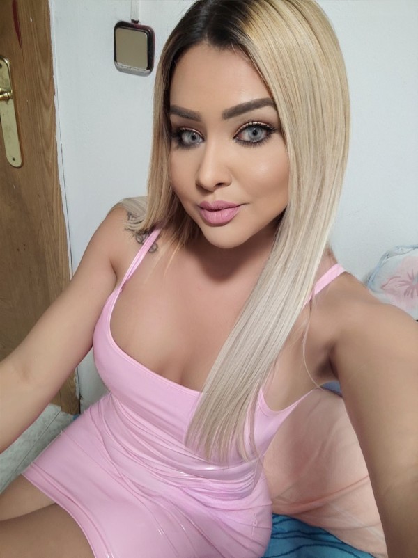 Cariñosa fogosa dominante experta con principiantes