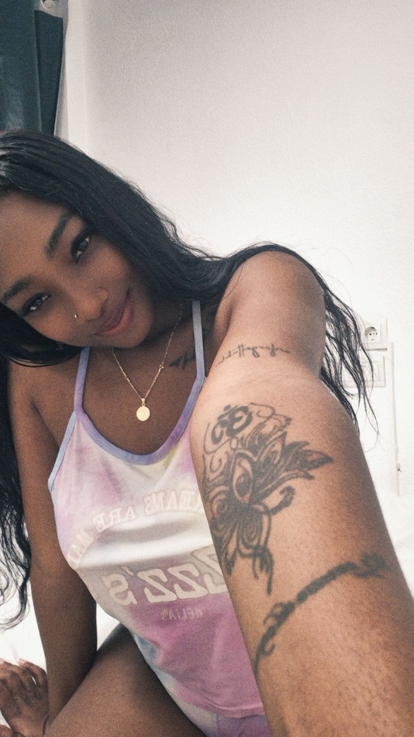 SOY LA MULATA MAS TOP DE VALENCIA ,ME DESPLAZO