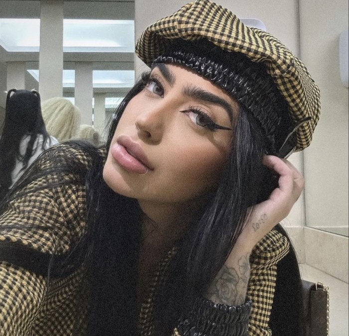 Jovencita tatuada disponible centro Alicante