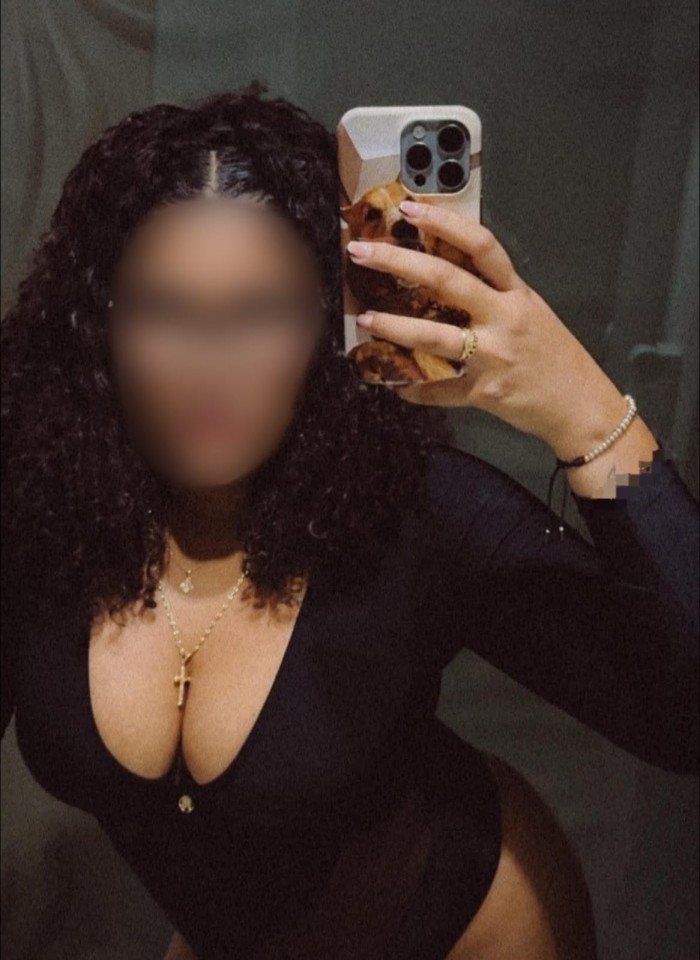 ARDIENTE CACHONDA MORBOSA ADICTA AL PLACER