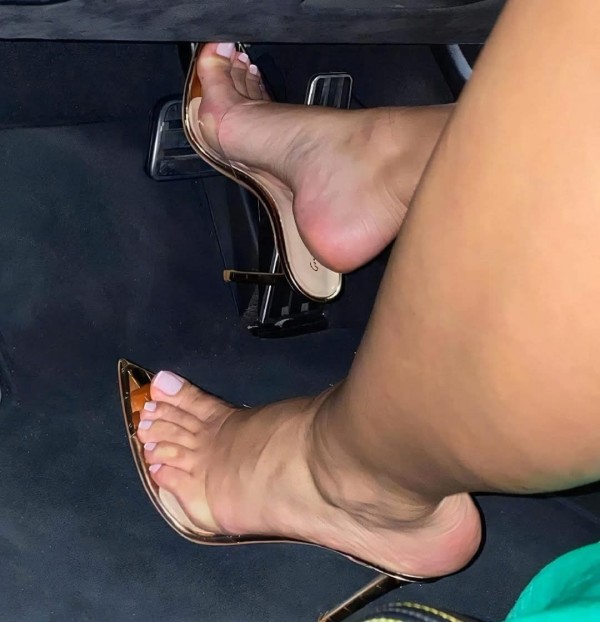 LLAMA O WHATSAPP POLVAZO ECONÓMICO