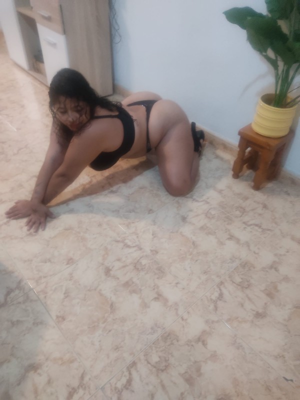 Catalina una chica L puro fuego alegre divertida