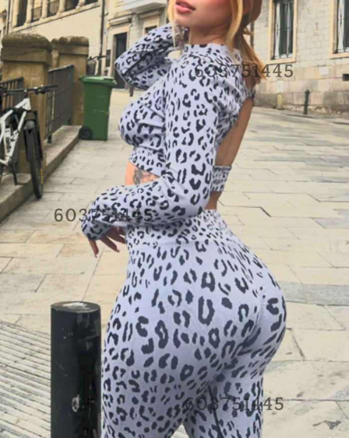 DULCE JOVENCITA EXQUISITA Y CON GANAS DE PLACER