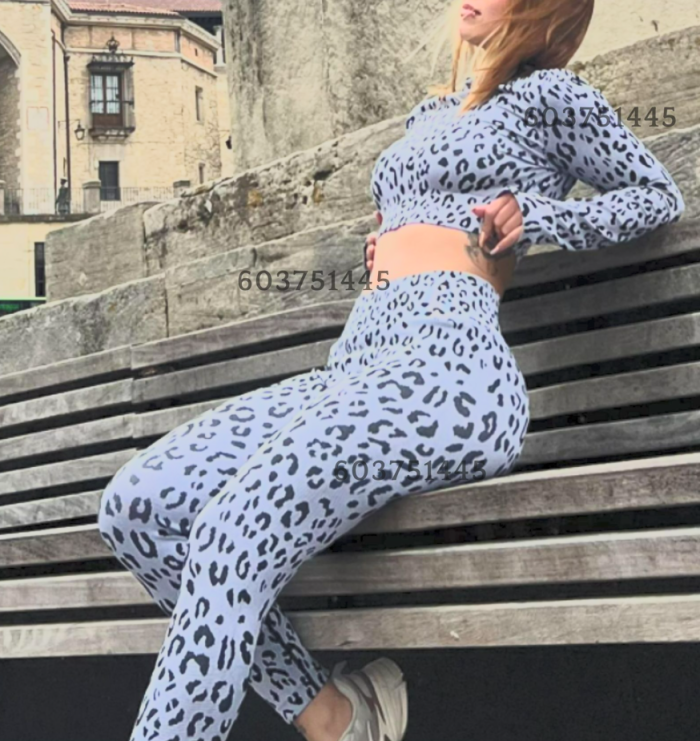 DULCE JOVENCITA EXQUISITA Y CON GANAS DE PLACER