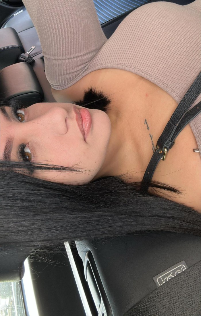 TIERNA JOVENCITA DELGADITA Y FOGOSA