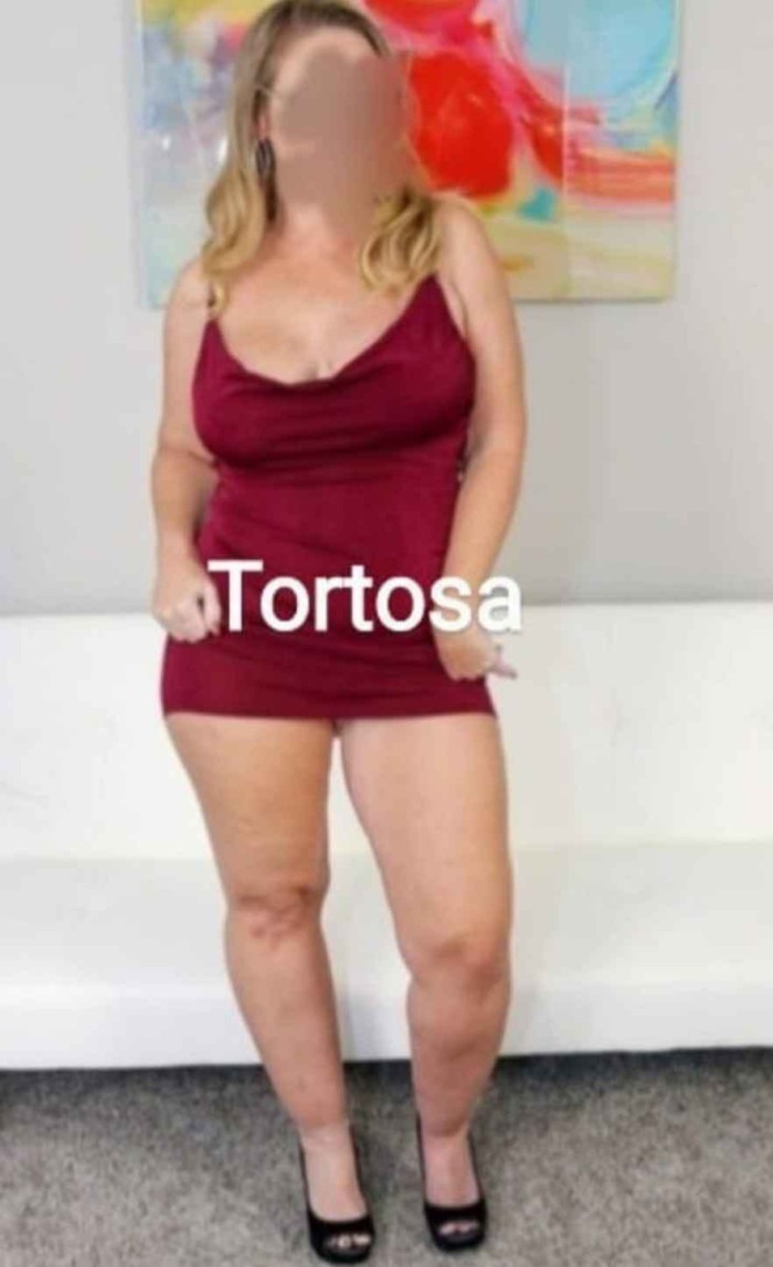 VEN A DISFRUTAR DE UNA MUJER MADURITA