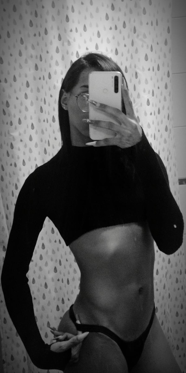 ABRE TU CULITO Y GOZA DE PLACER JUNTO A MI