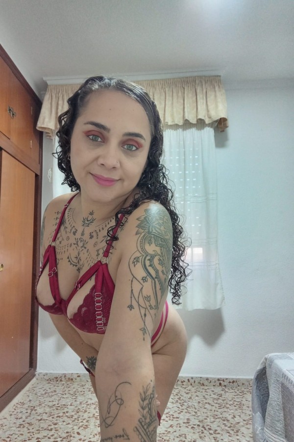 Ardiente complaciente con mucho amor Para dar