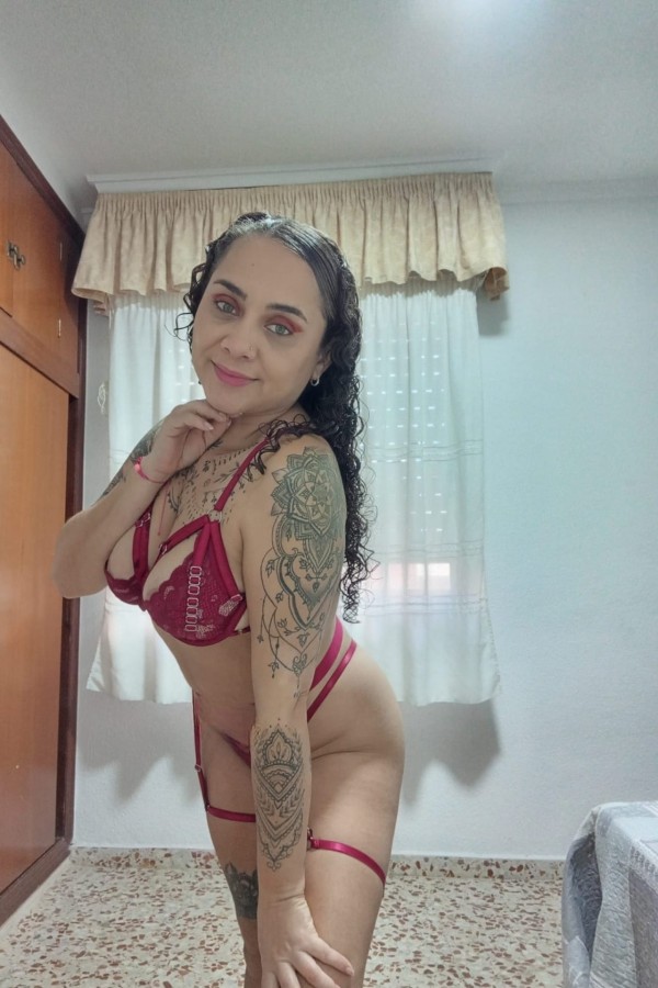 Ardiente complaciente con mucho amor Para dar