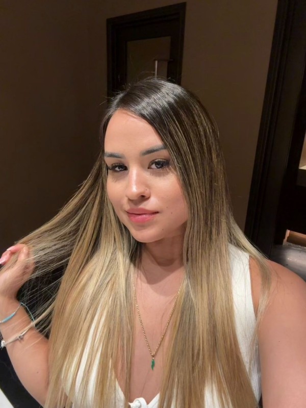 Rubia rostro angelical ada Novedad