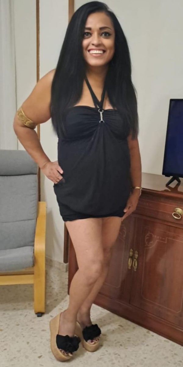 Soy Perla una madurita Trans enrollada y juguetona