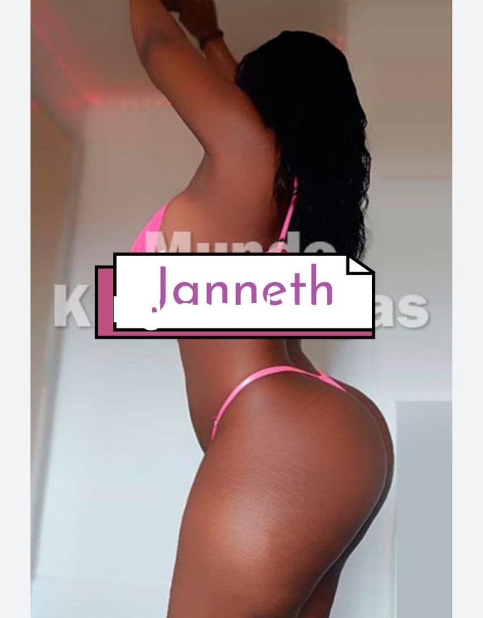Janet, una morenita dominicana con muchas ganas
