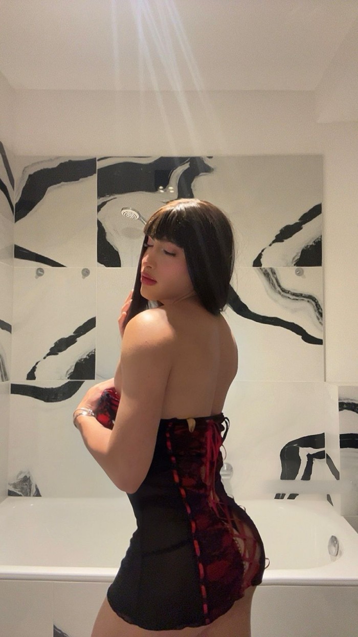 NUEVA EN LA CUIDAD ACTIVA Y CACHONDA