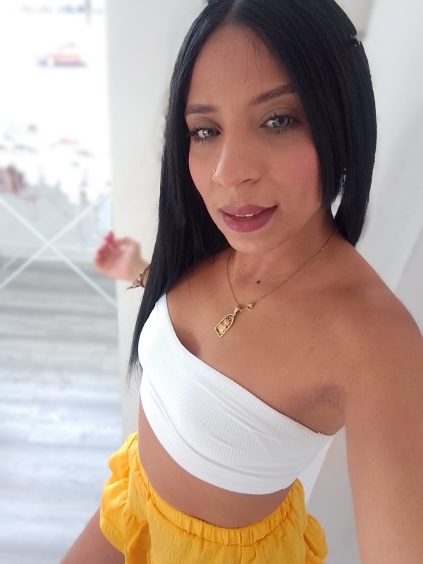 DEBORA, LA MAGIA DE UN ENCUENTRO IRRESISTIBLE