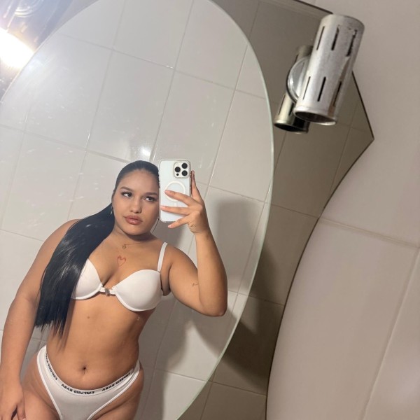 LINDA MORENA EN PORRIÑO