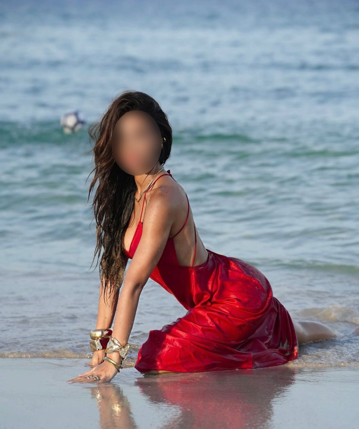 LUCIA, GUAPISIMA CHICA ANDALUZA, NO PROFESIONAL.. PRIMERA VEZ EN SANTANDER