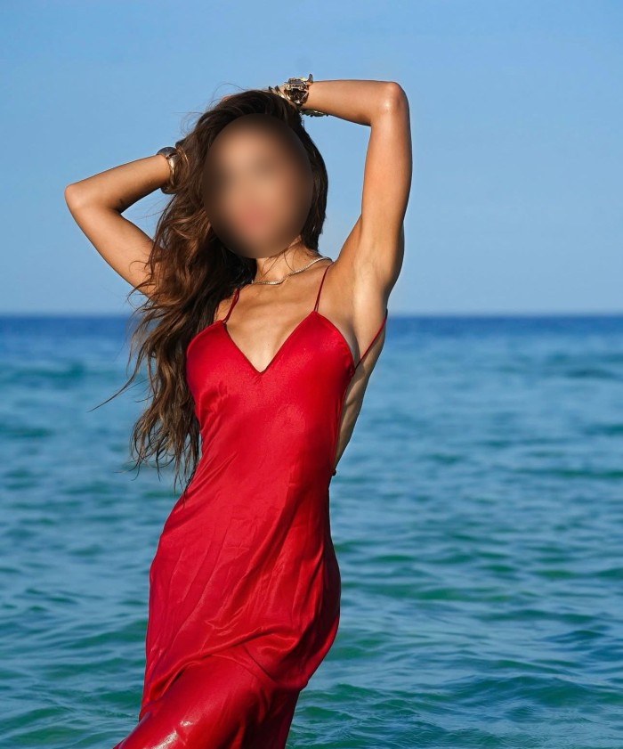 LUCIA, GUAPISIMA CHICA ANDALUZA, NO PROFESIONAL.. PRIMERA VEZ EN SANTANDER