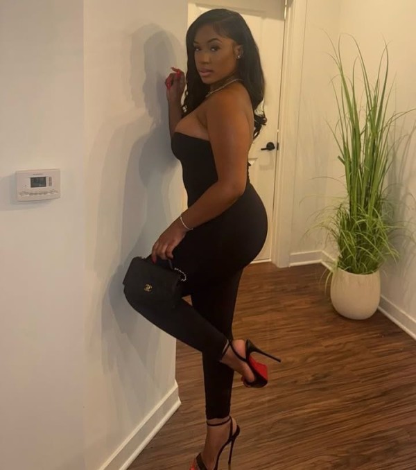 Implicada apasionada quiero amantes ardientes