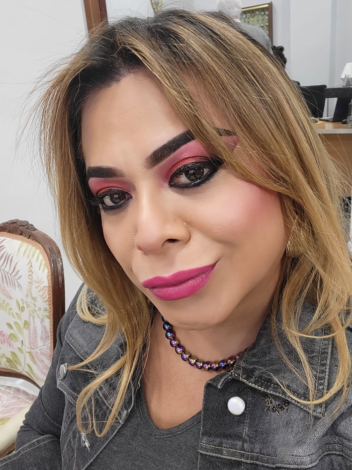 VIOLETA FERRER TRANS MASAJISTA EROTICA MANOS DE SEDA MÁGICAS EN FUENGIROLA