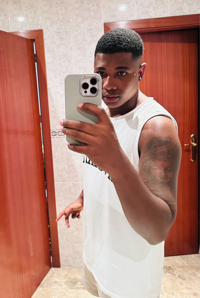 MICHAEL VERSATIL100% MASCULINO POLLA SIEMPRE DURA EN VALENCIA