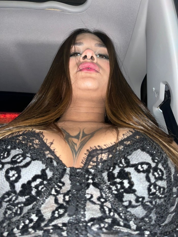 EN ALMERIA ATREVIDA ARDIENTE BOMBA DE SEXO