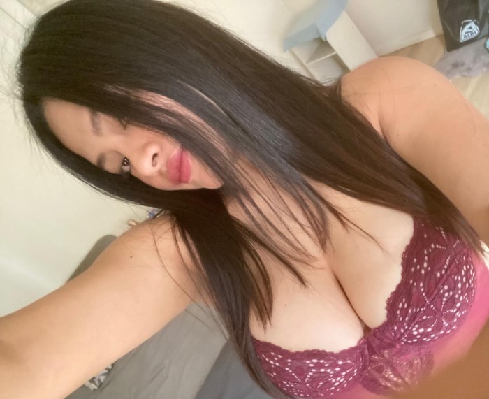 EN VECINDARIO DISPUESTA A COMPARTIR VIP 24 HORAS