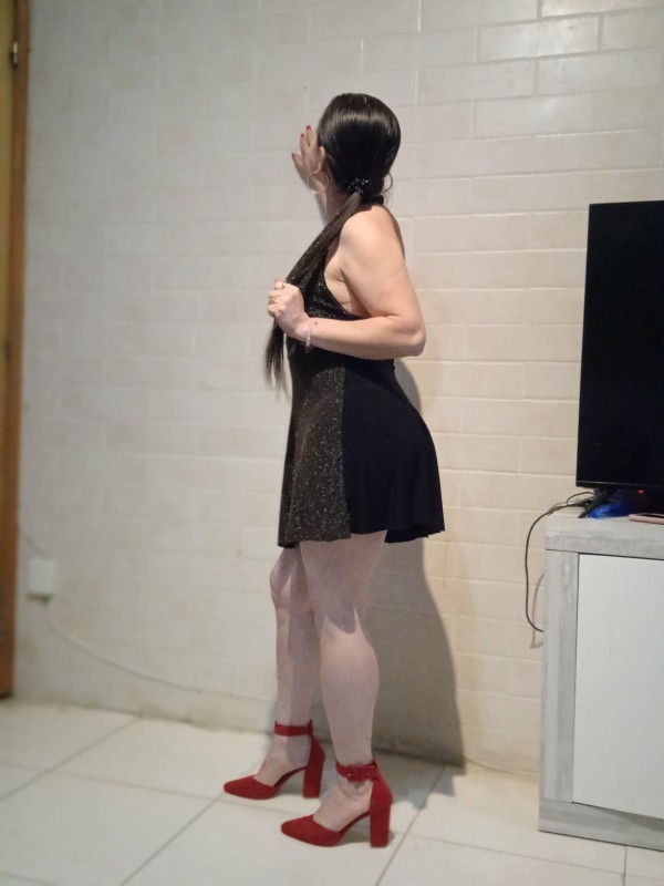 MADURITA GUAPA EDUCADA CARIÑOSA ELEGANTE