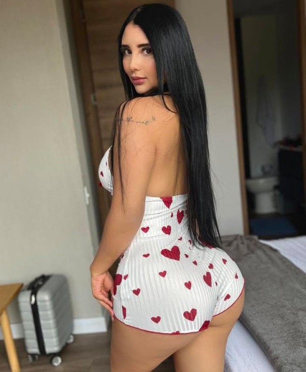 NOVEDAD EN PARLA COLOMBIANA SEXY RECIEN LLEGADA