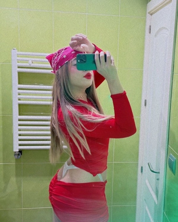 ARI, ENTRE TERNURA Y PURA PICARDÍA 611269247