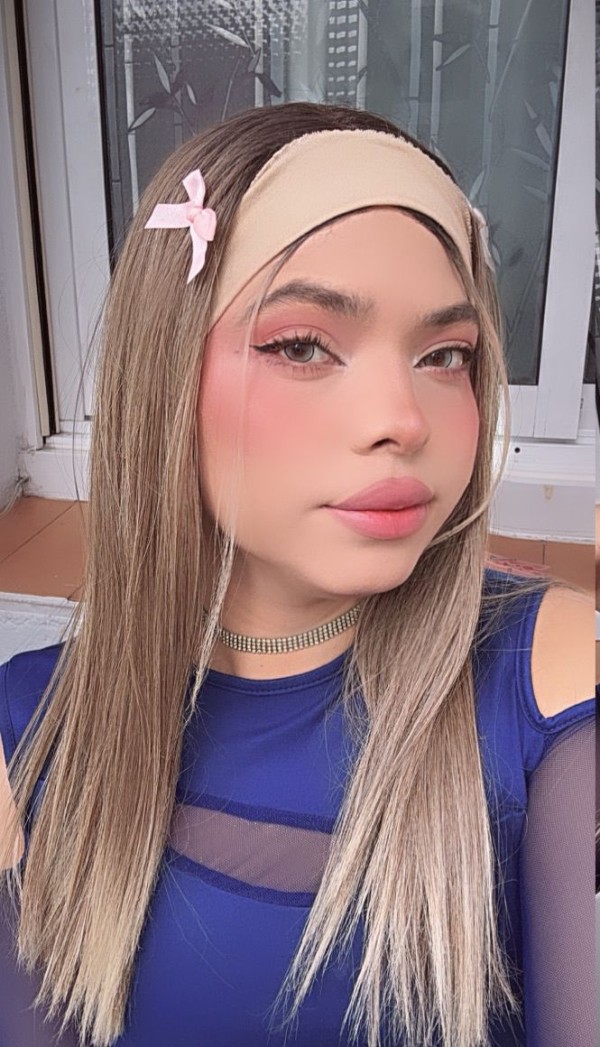 ARI, ENTRE TERNURA Y PURA PICARDÍA 611269247