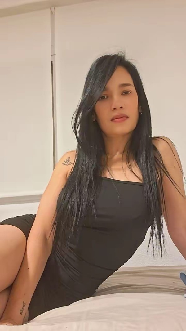 ALICIA. EXĂTICA Y DECIDIDA JOVENCITA.. 24 HORAS