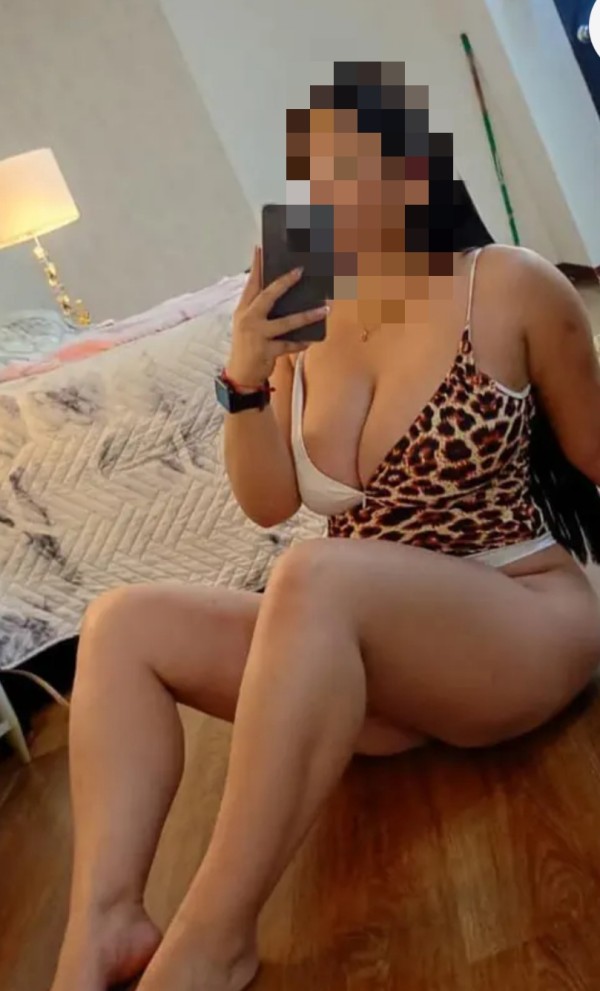 COLOMBIANA , NOVEDAD , NUEVA EN LA CIUDAD POR POCOS DIAS GIRONA