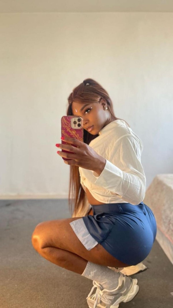 Morenita caribeña muy cachonda